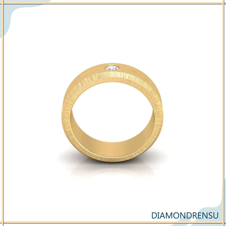 One round diamond men wedding ring with clean edges.
