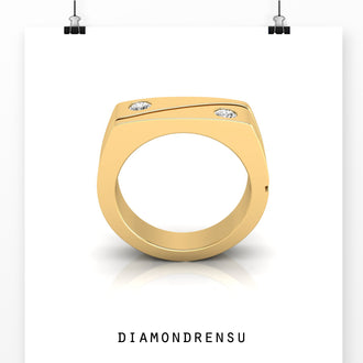 Mens wedding band in yellow gold with a contemporary twist.
