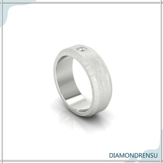 IGI certified men’s ring with Lab Grown Diamond.
