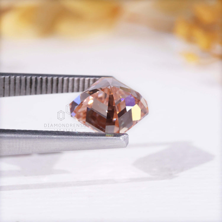 Loose lab grown diamond Asscher cut fancy pink 3 carat.
