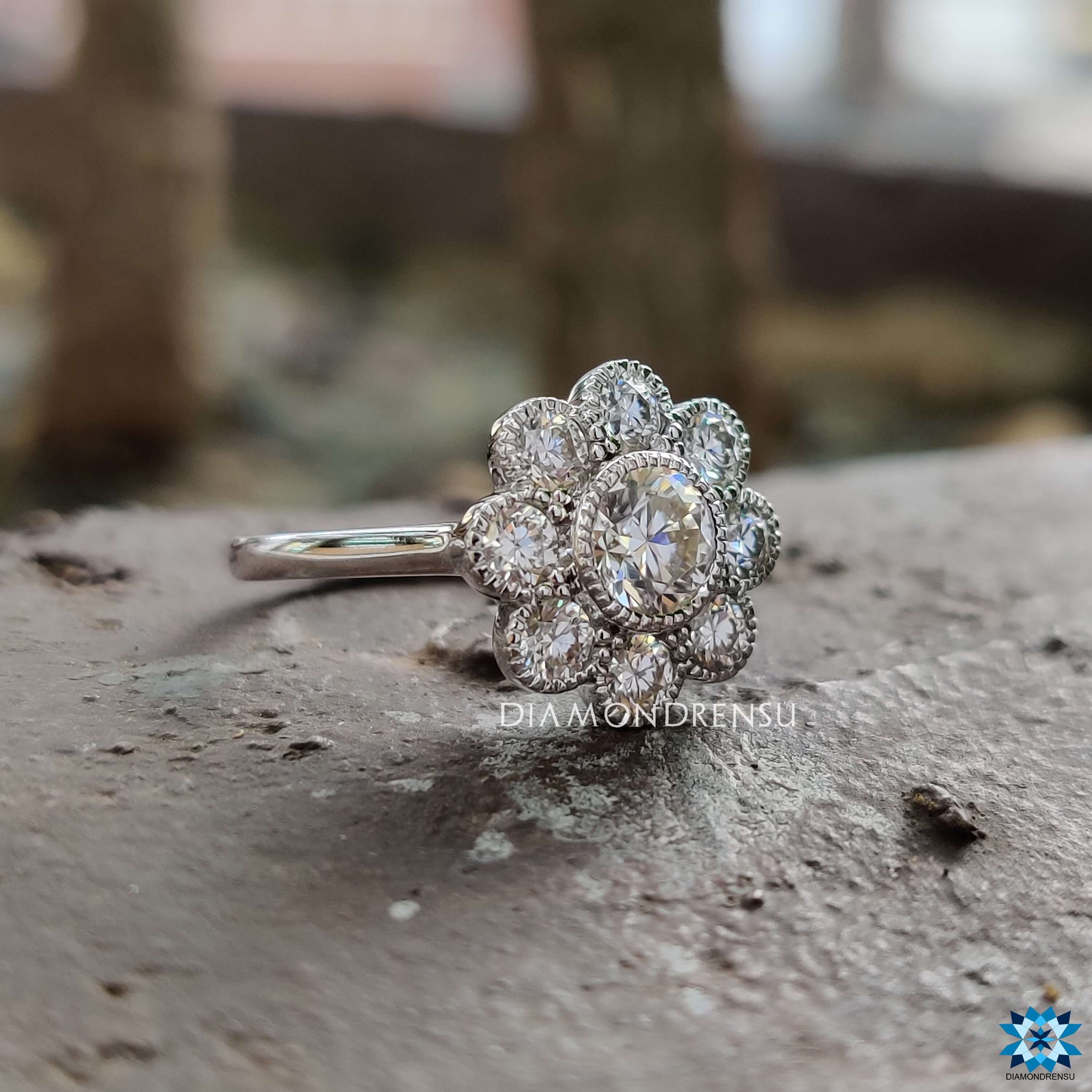 Showroom of 22k simple flower shape diamond ring | Jewelxy - 113061