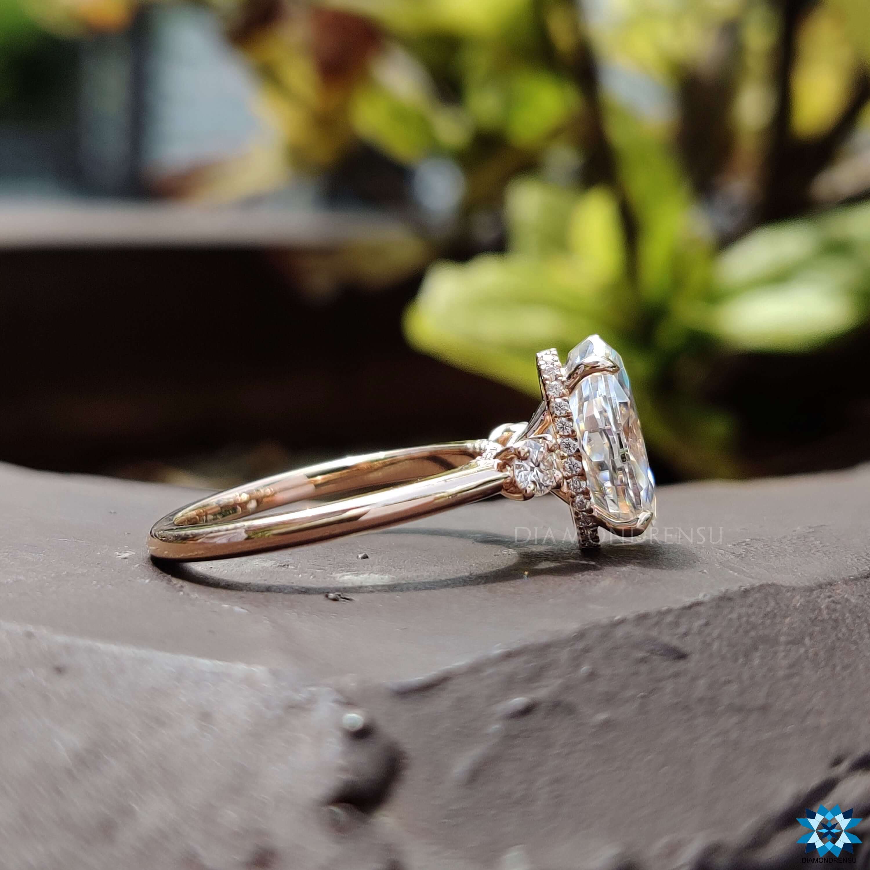 Kwiat | Engagement Ring with an East-West Oval Diamond and Pavé Halo and  Band in 18K Rose Gold - Kwiat