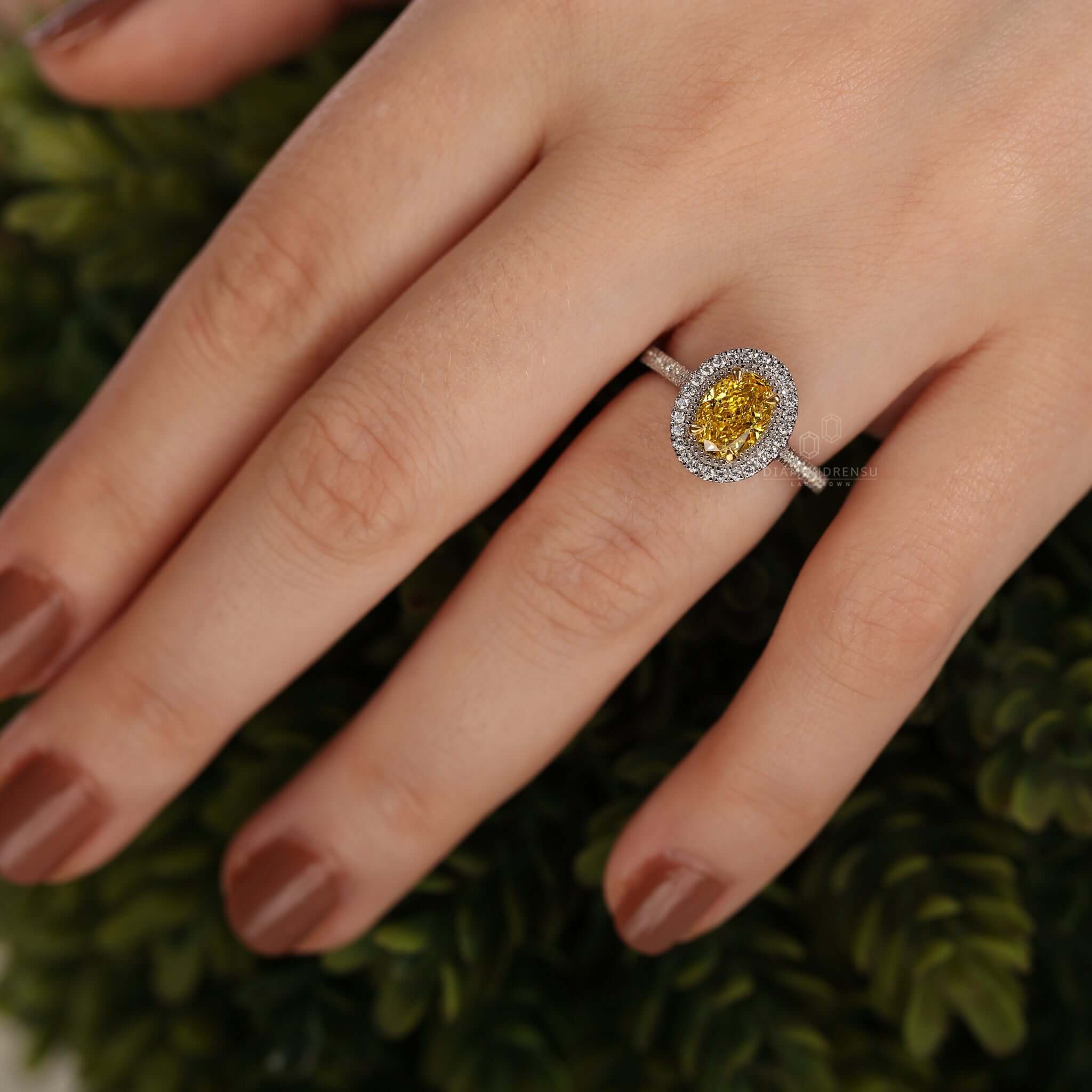 Green Diamond Engagement Ring - OOAK Fancy Color Diamond Ring – ARTEMER