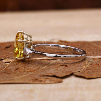 lab grown diamond engagement rings