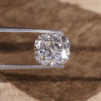 Cushion cut lab grown diamond stones are popular.
