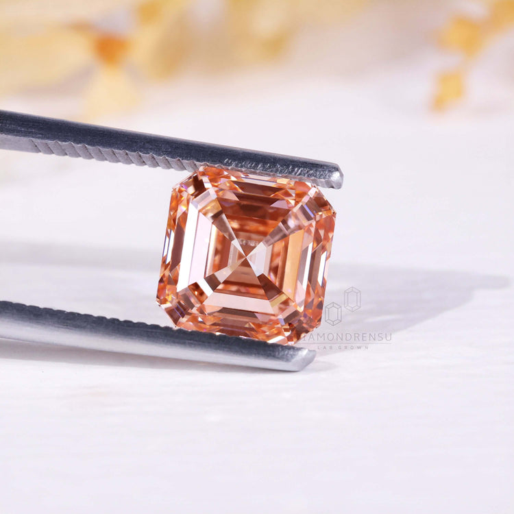 IGI certified loose Asscher cut diamond.
