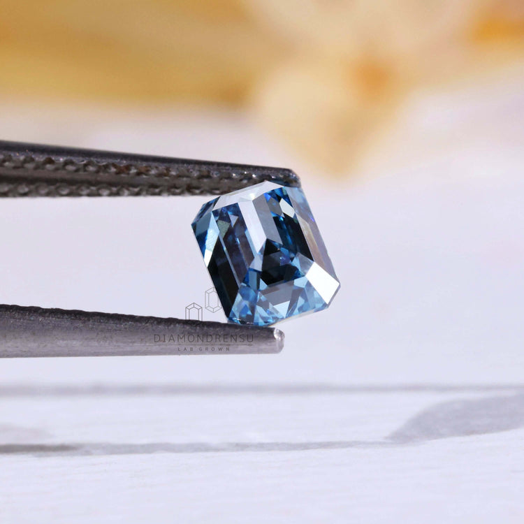 Buy loose diamond 0.86 carat blue.
