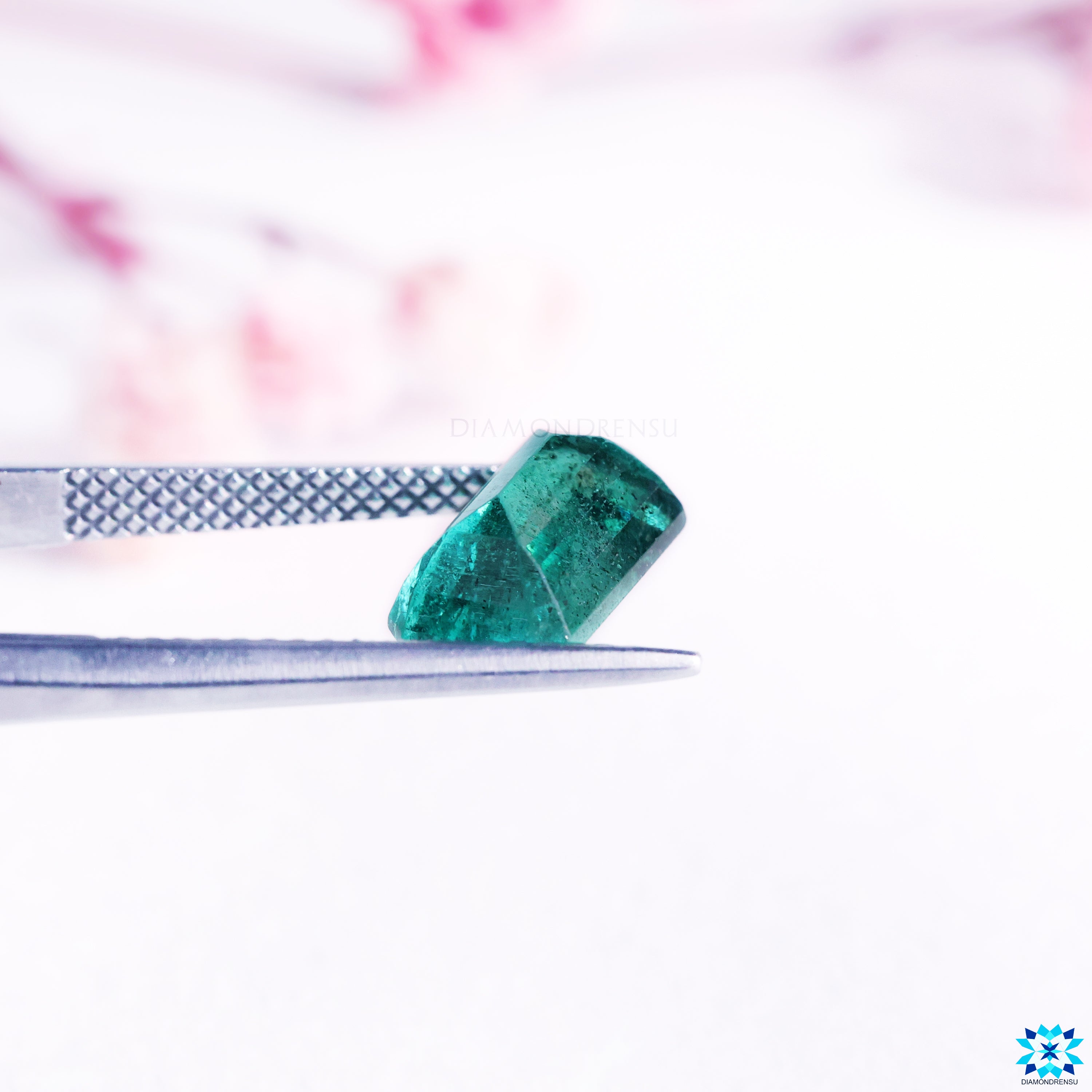 emerald cut diamond - diamondrensu