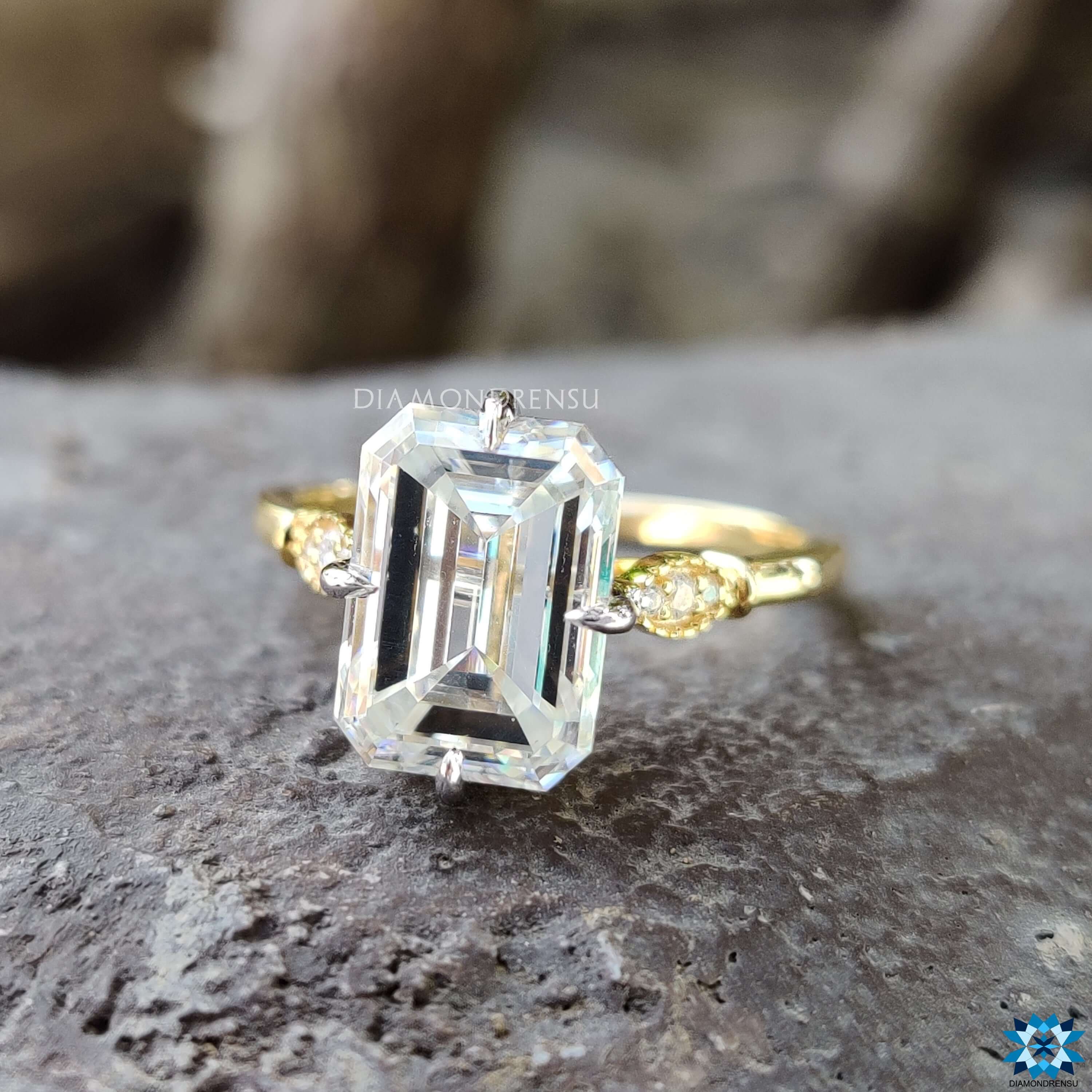 custom engagement rings- diamondrensu
