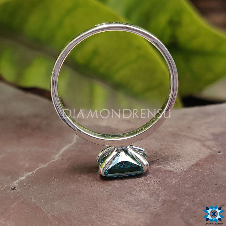 Radiant solitaire ring with timeless sophistication.
