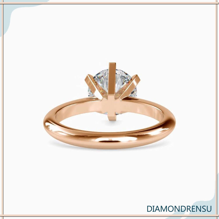 Lab grown diamond engagement ring with IGI certified round diamond
