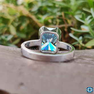 Bezel moissanite ring featuring a flawless finish for elegance.
