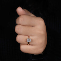 halo engagement ring 