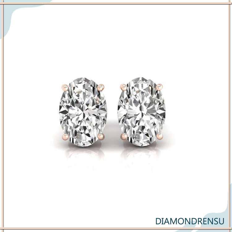 Sparkling diamond earrings oval, crafted with Lab Grown Diamond for a sustainable touch.
