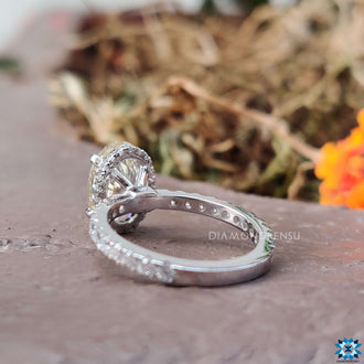 halo engagement ring - diamondrensu