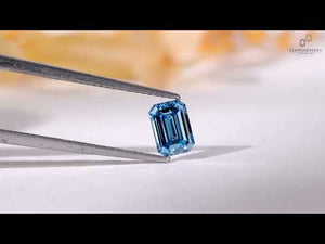 0.86 carat blue diamond loose diamond.
