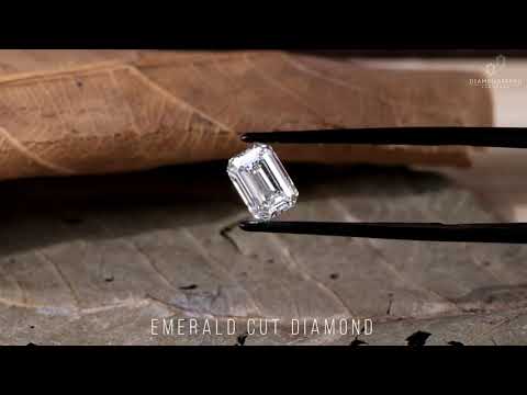 Diamondresnu Emerald Cut stone shown in 1 carat size, ideal as lab grown emerald cut diamond.