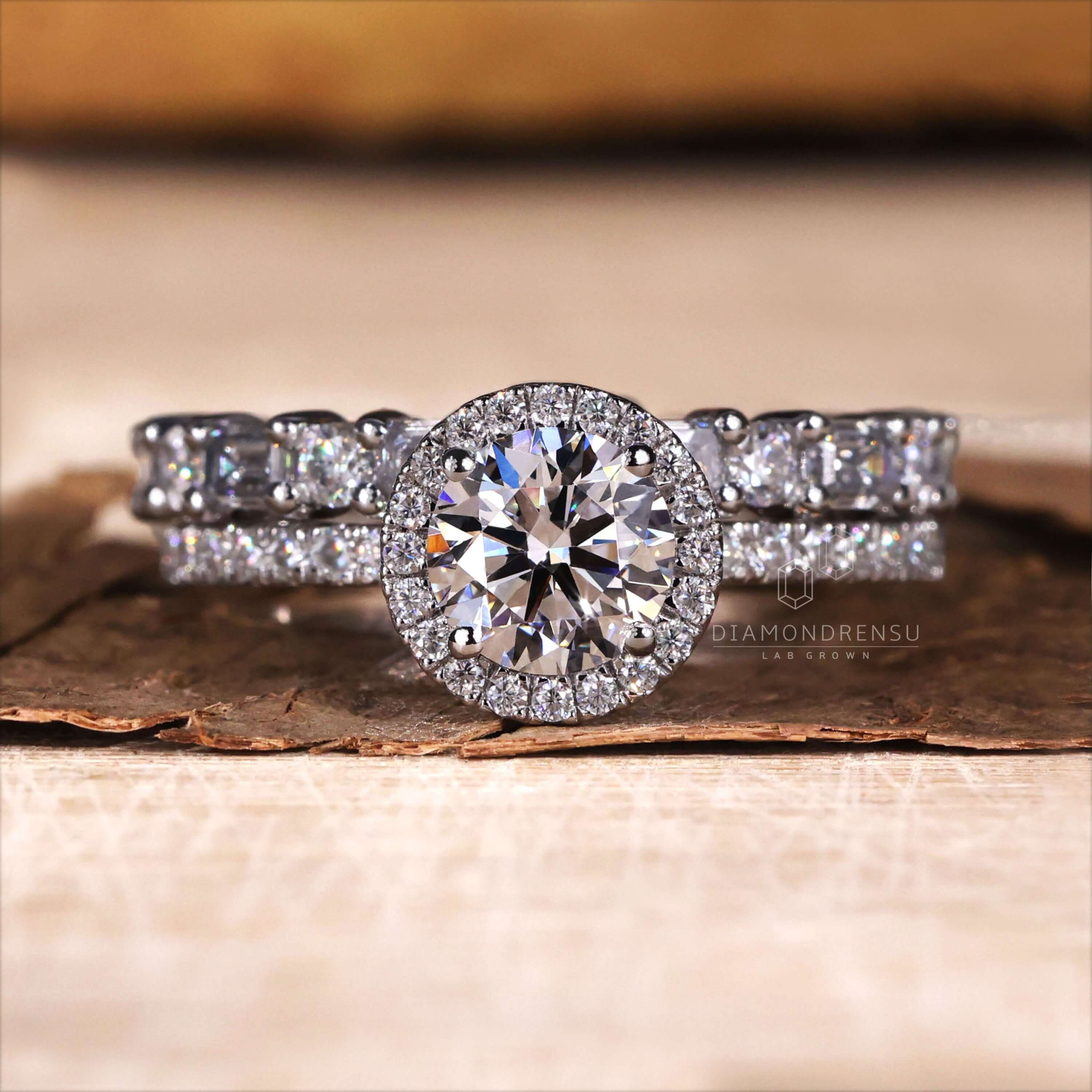 Pear Cut Vintage Style Bridal Ring Set – Flawless Moissanite