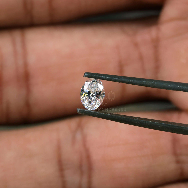 Buy loose diamond in lab grown oval diamond style.
