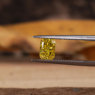 Fancy yellow diamond lab grown certified.
