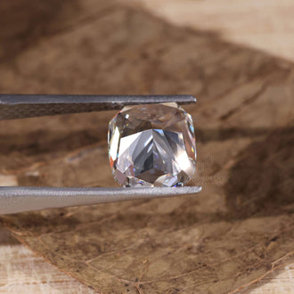 Lab grown diamond loose stone fits many settings.
