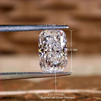 A cushion cut diamond in elongated style with 2 carat size appears in lab grown form.
