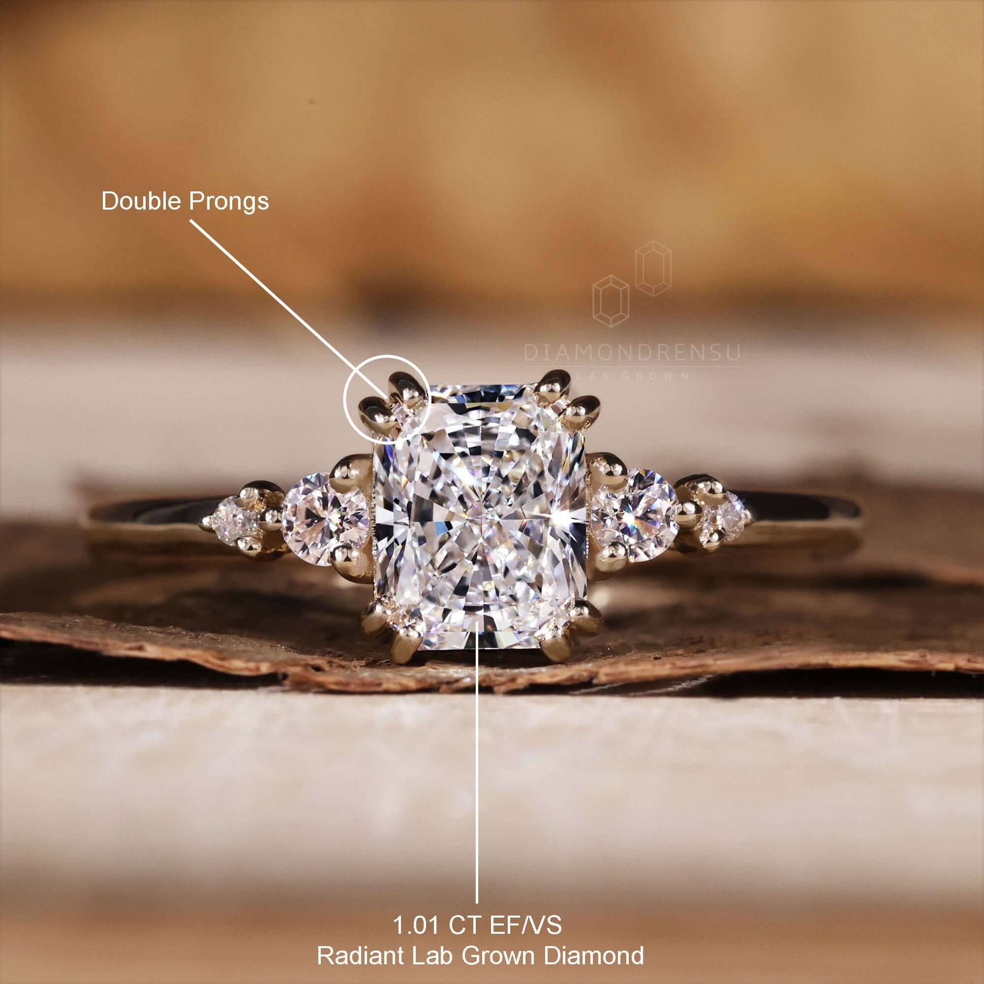 Custom diamond engagement ring | Sydney jeweller Lizunova