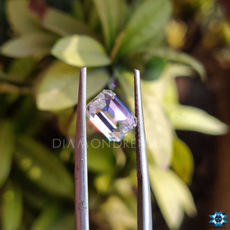 Moissanite loose stones supplied in 1.35 carat Moissanite size with detailed cut.
