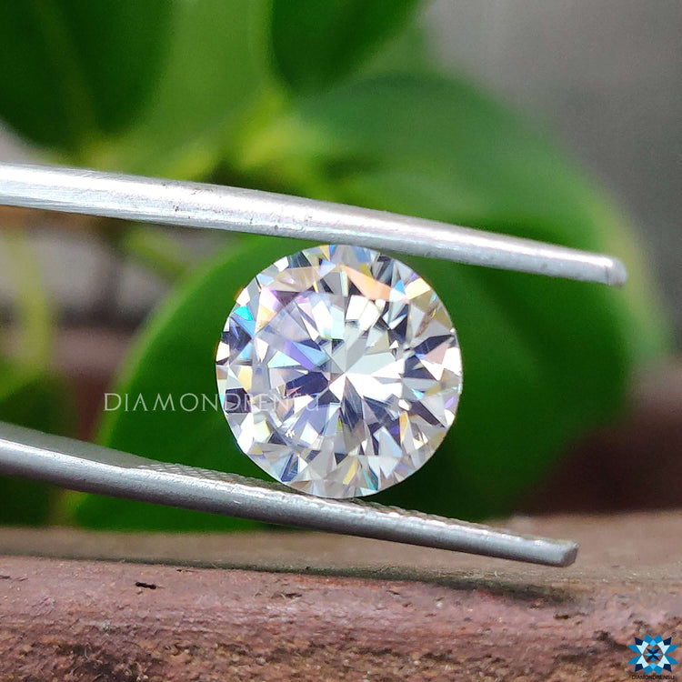 Round Cut Moissanite featured for custom jewelry use.
