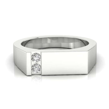 Men’s engagement ring featuring Lab Grown Diamond.
