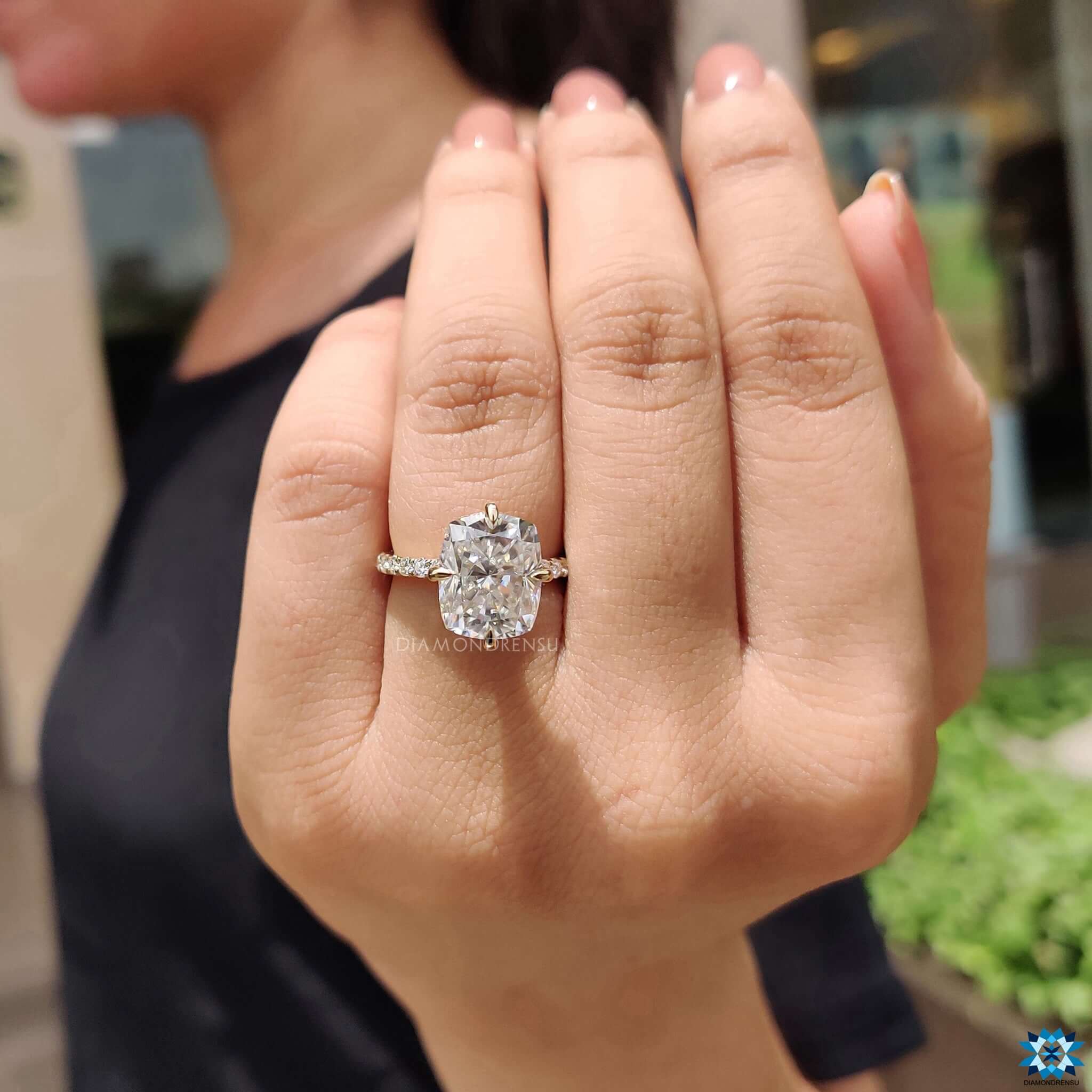 Compass set diamond ring Clearance