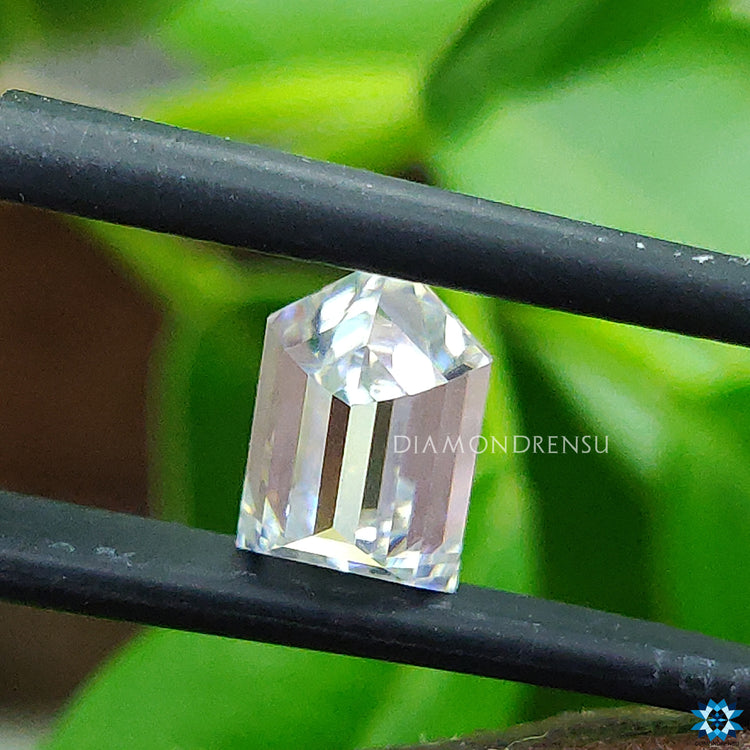 Buy Moissanite stone in Moissanite Bullet Cut format ideal for ring creation.
antique cut, gemstone