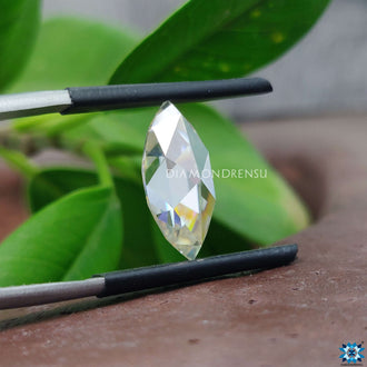 Rose cut marquise used in this product.
