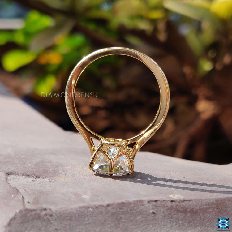 Stunning cathedral ring setting with intricate craftsmanship and unique style.
