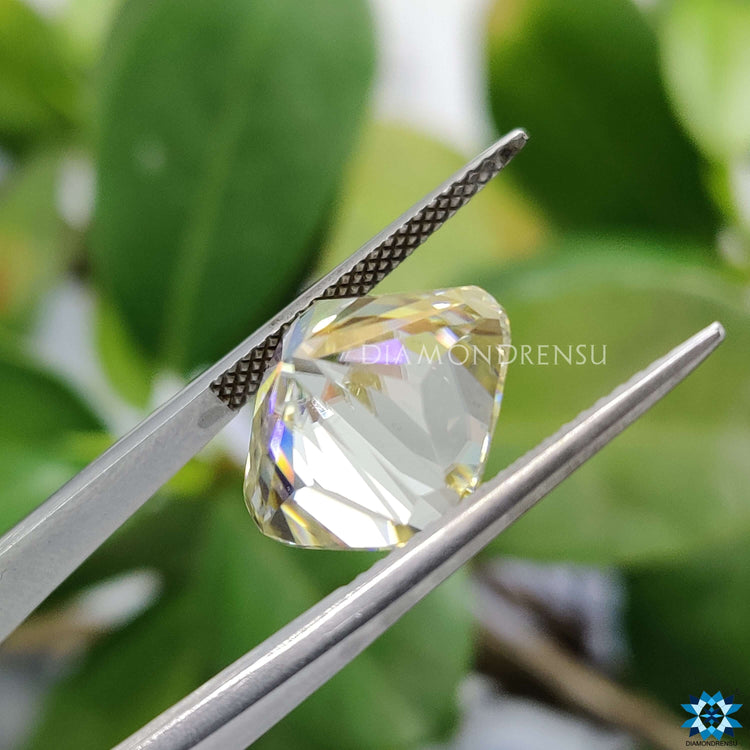 Moissanite stone in Light Yellow Cushion Cut Moissanite used for pendant customization.