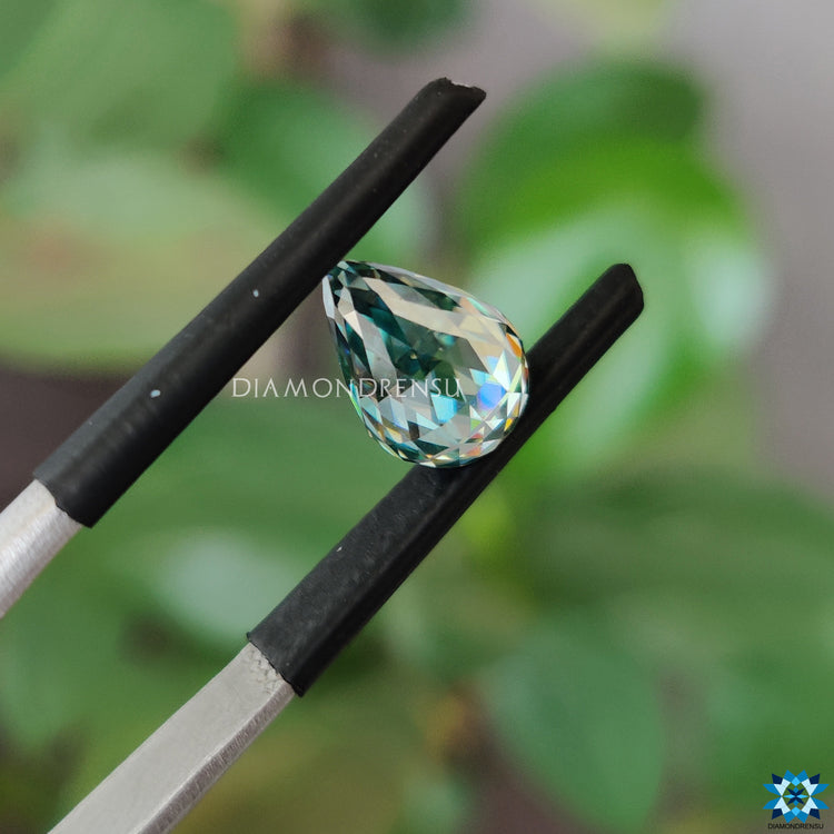 Loose moissanite stone used in design projects.
