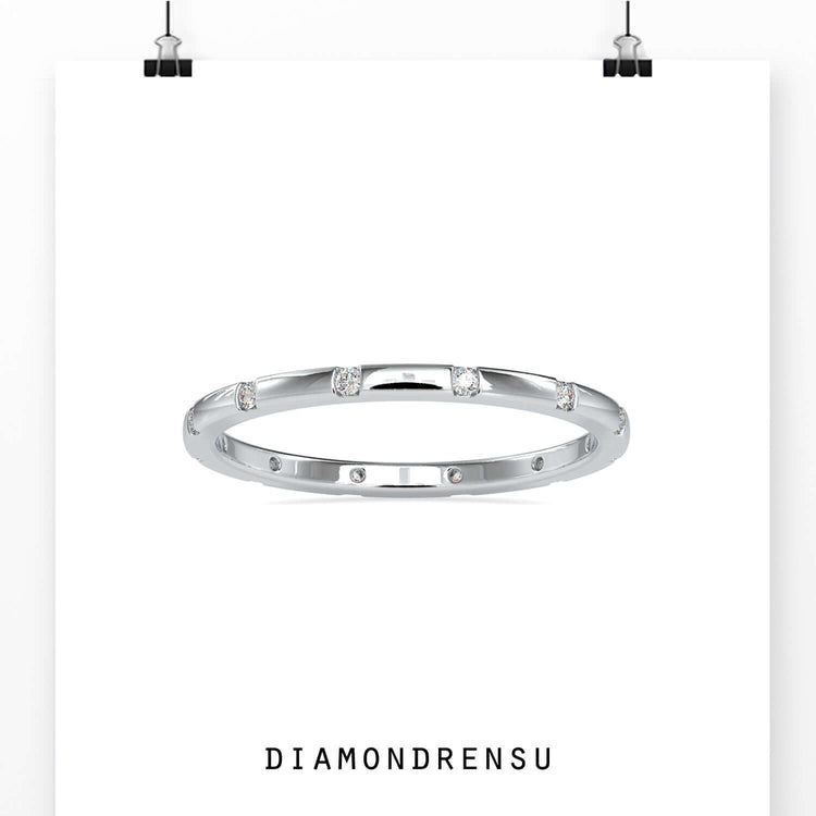 Round Diamond Wedding Band with Elegant Tension Setting