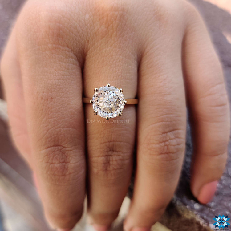 Tulip Setting Engagement Ring designed for timeless beauty.