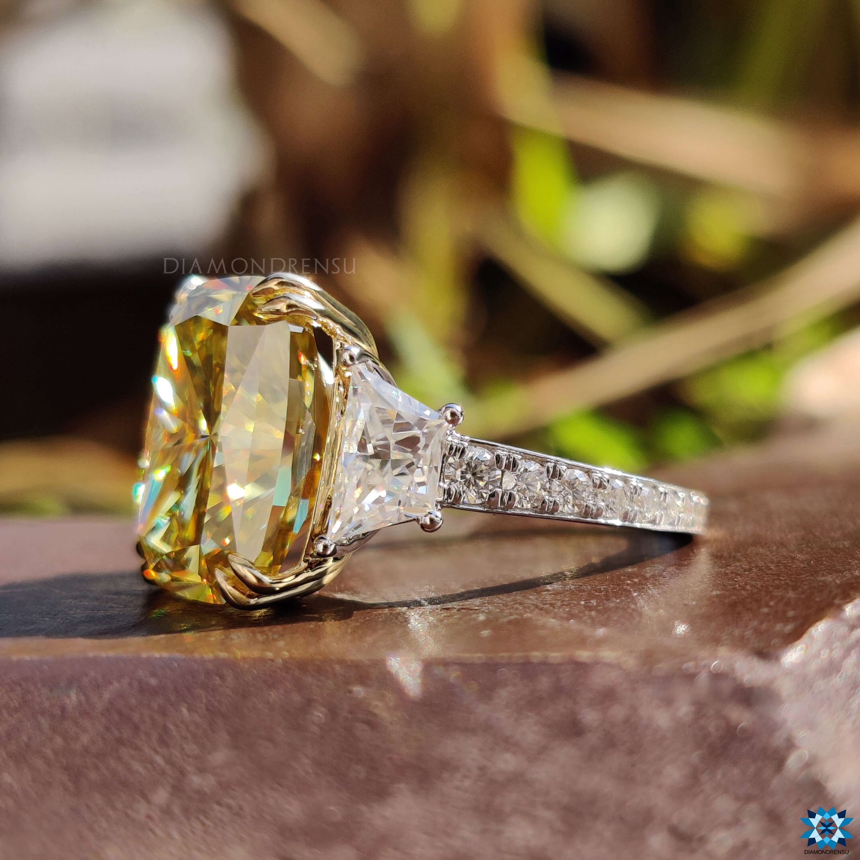 Olivia FLUSH (6.2ct) Canary Oval Engagement Ring – TOVAA
