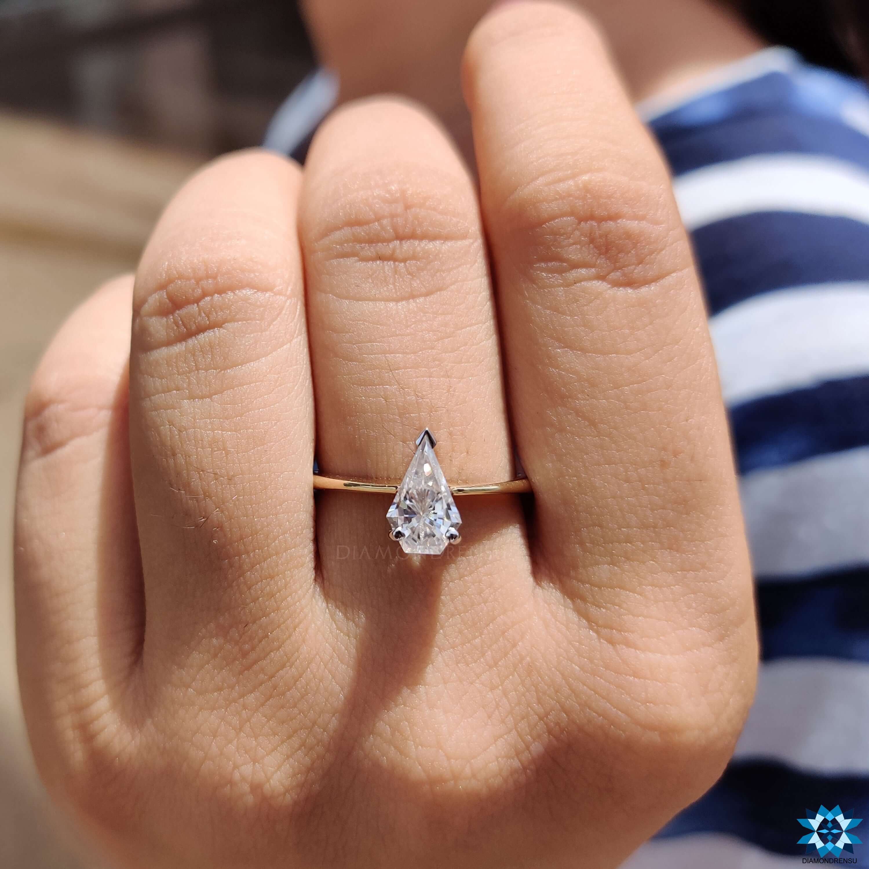 0.92 CT Unique Spear Cut Minimalist Style Affordable Moissanite Solitaire Engagement Ring