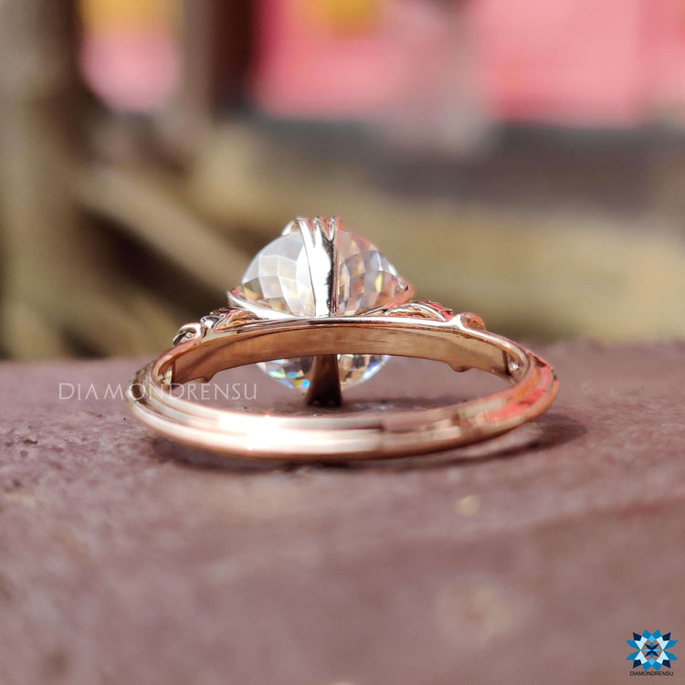 moissanite wedding ring