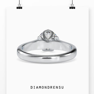 Classic tulip setting ring featuring an IGI certified diamond for ethical brilliance.