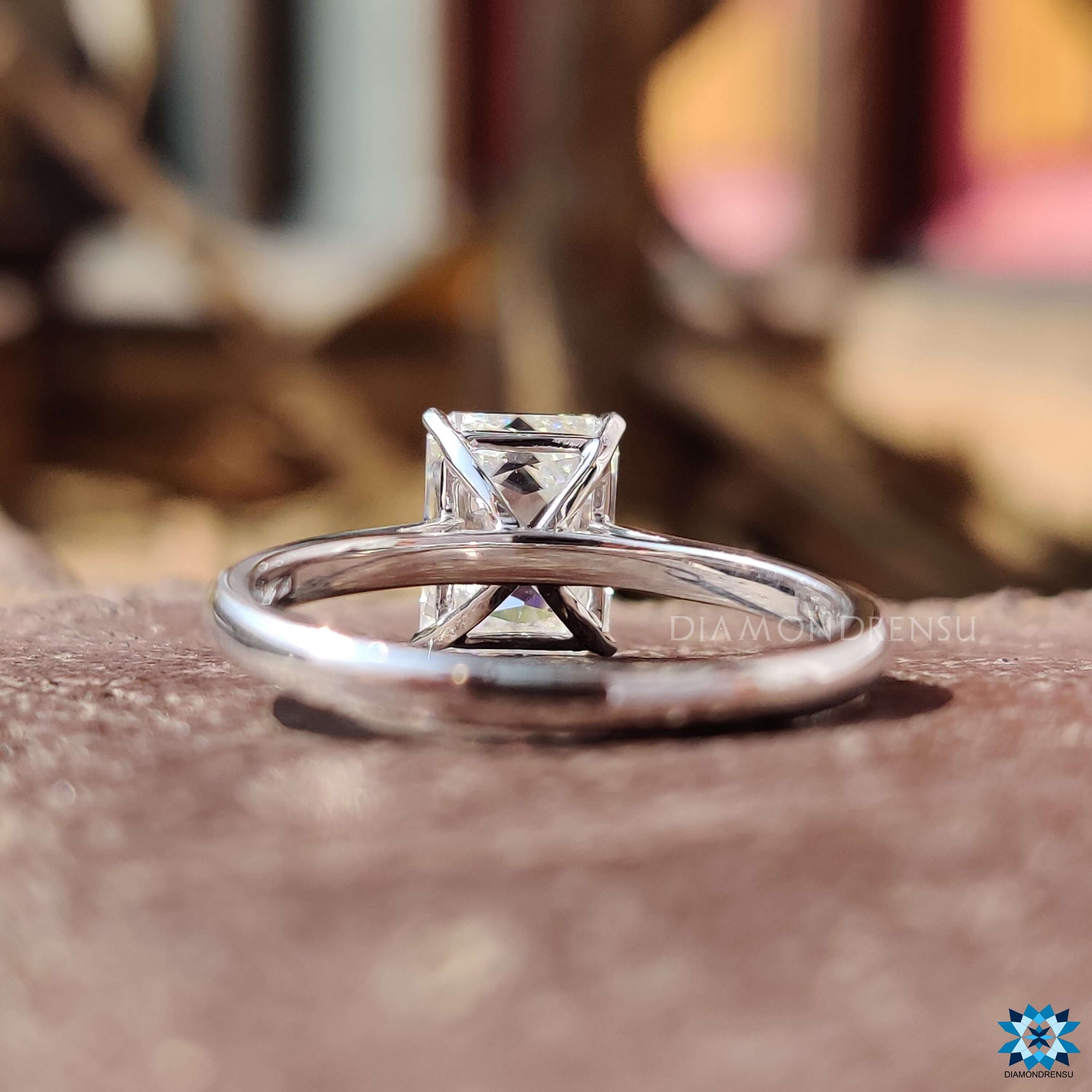 solitaire moissanite engagement ring - diamondrensu