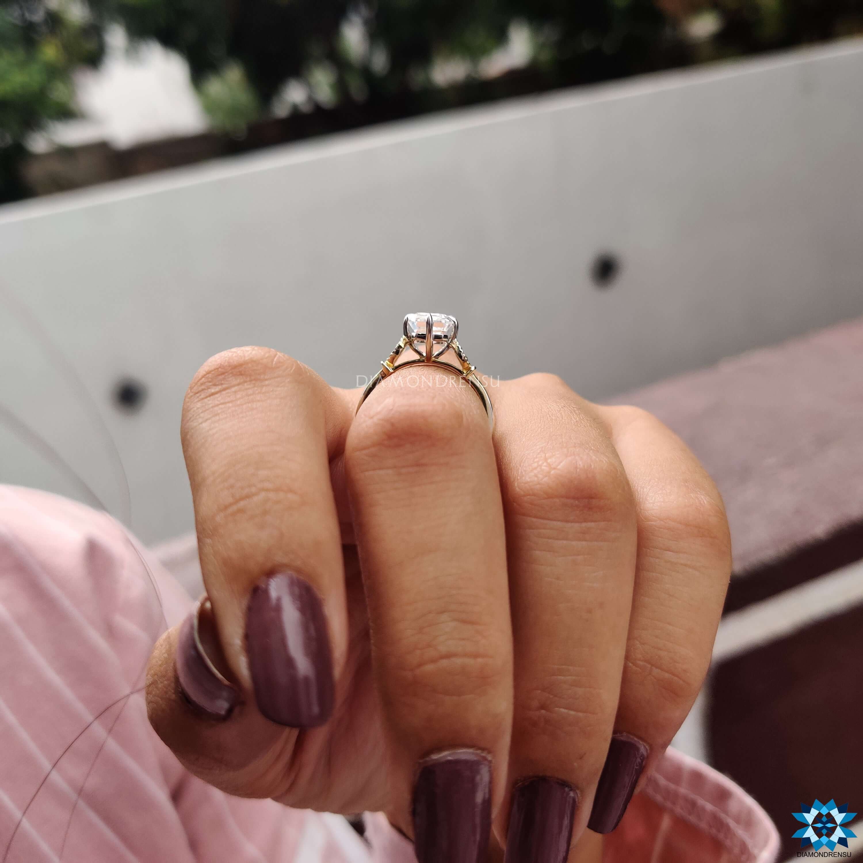 vintage moissanite engagement ring - diamondrensu