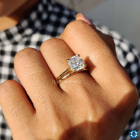 A luxurious cushion engagement ring with an exquisite sparkle.

