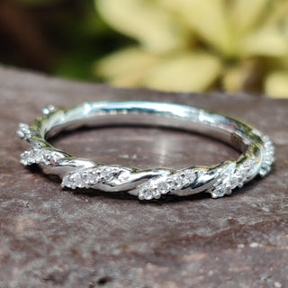 moissanite band
