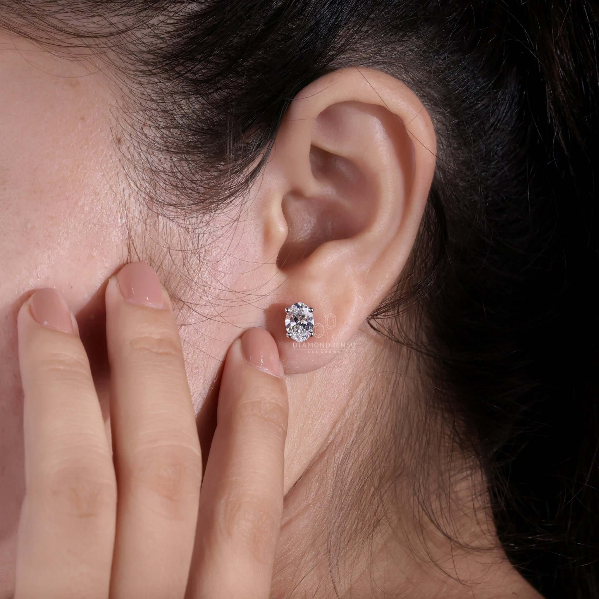 Diamondrensu Lab Grown Diamond Stud Earrings