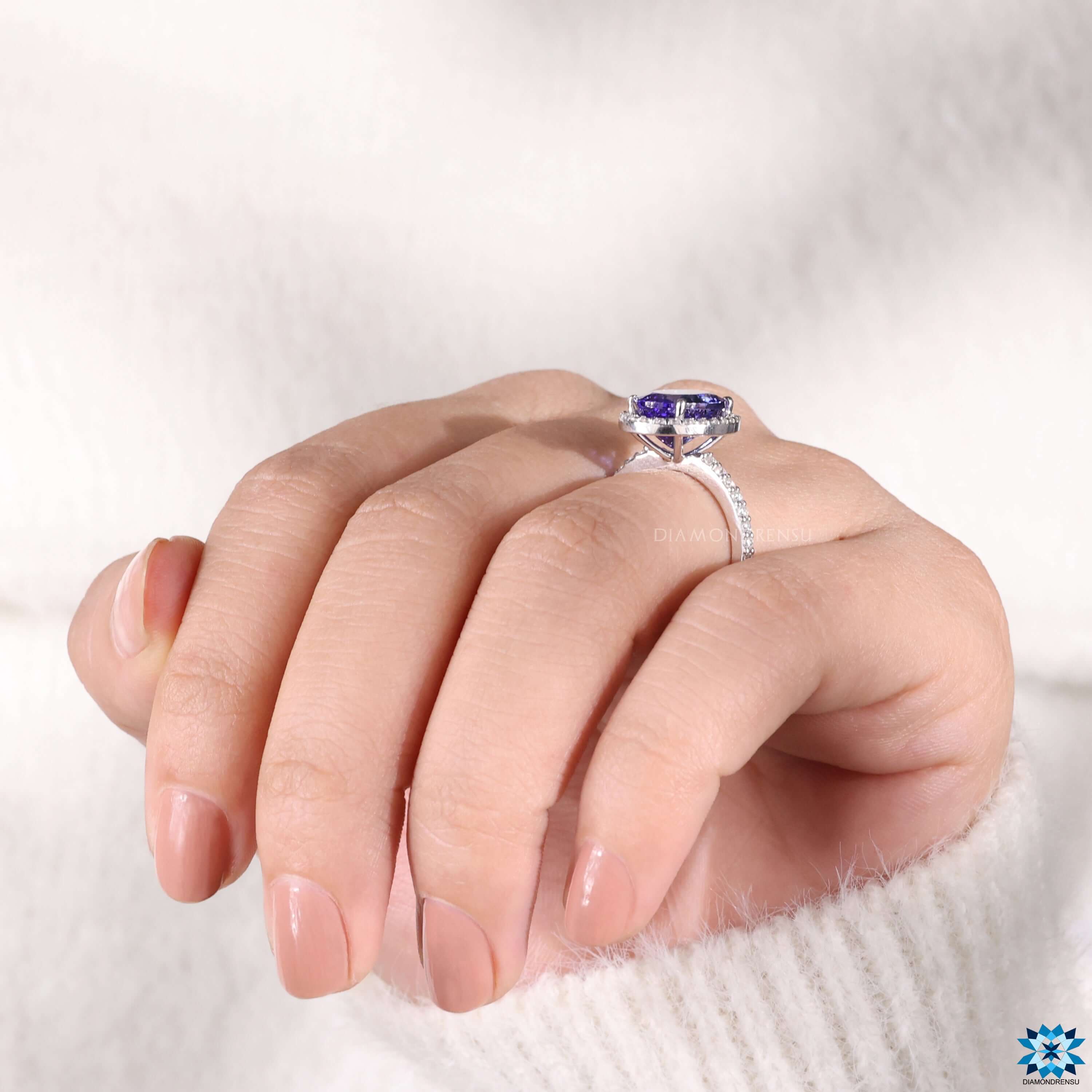 anniversary gift ring for her - diamondrensu