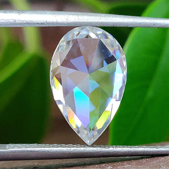 Moissanite Pear Rose Cut in Antique cut styled for wedding band with moissanite loose stones.
