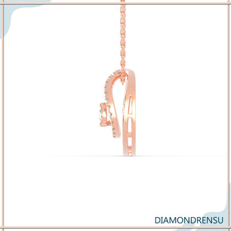 The pendant with chain offers a complete, stylish look.
